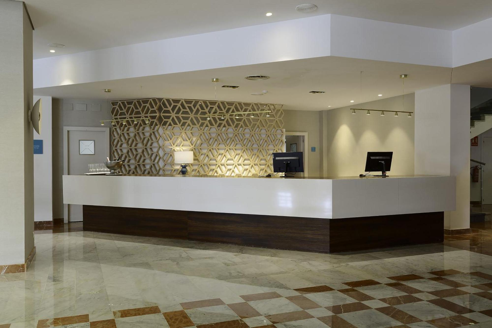 Alua Illa De Menorca Hotel S'Algar Bagian luar foto